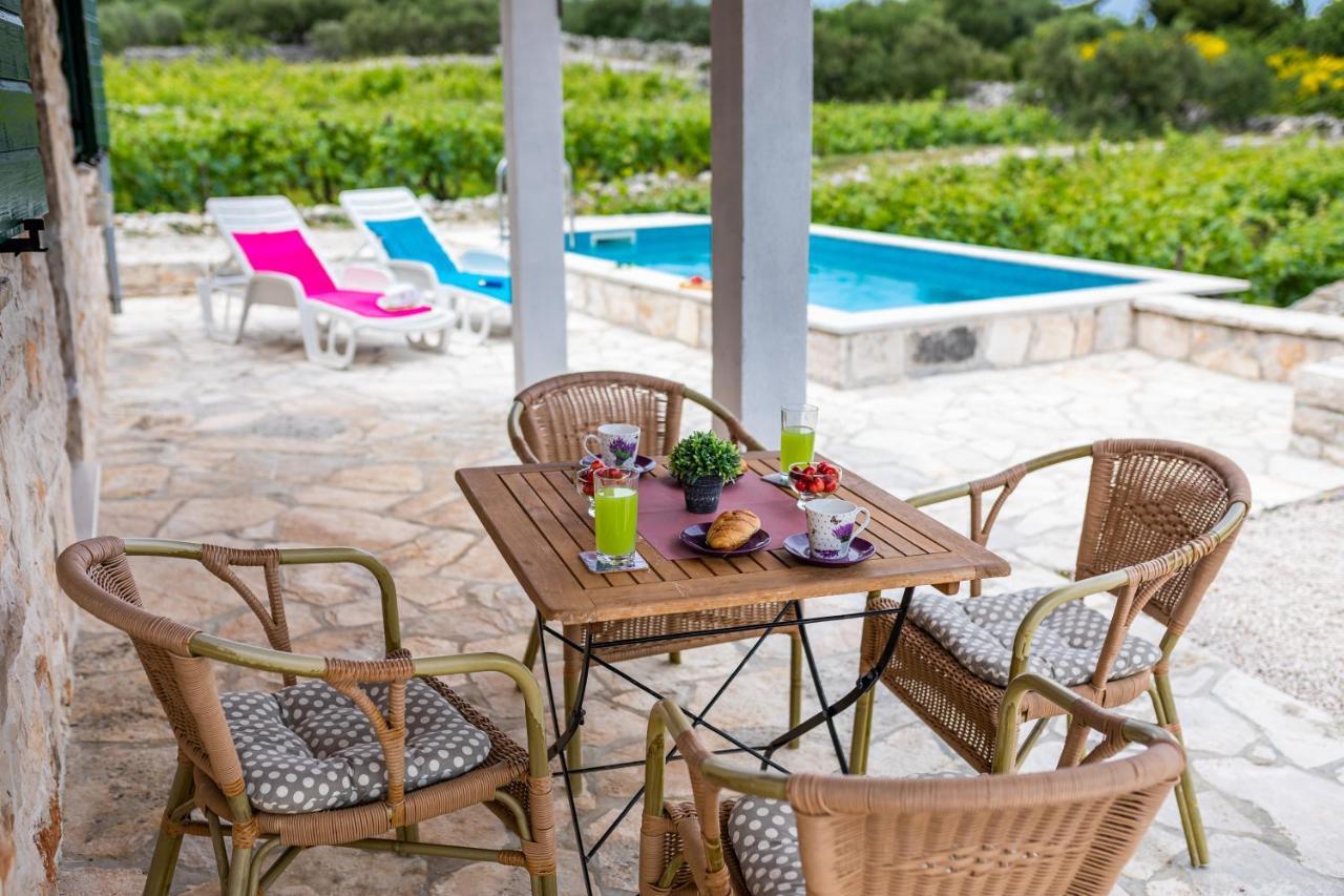Vineyard House & Olive Grove House Villa ราชิตเช ภายนอก รูปภาพ
